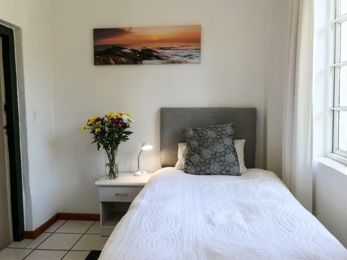Howards End Manor Bed & Breakfast