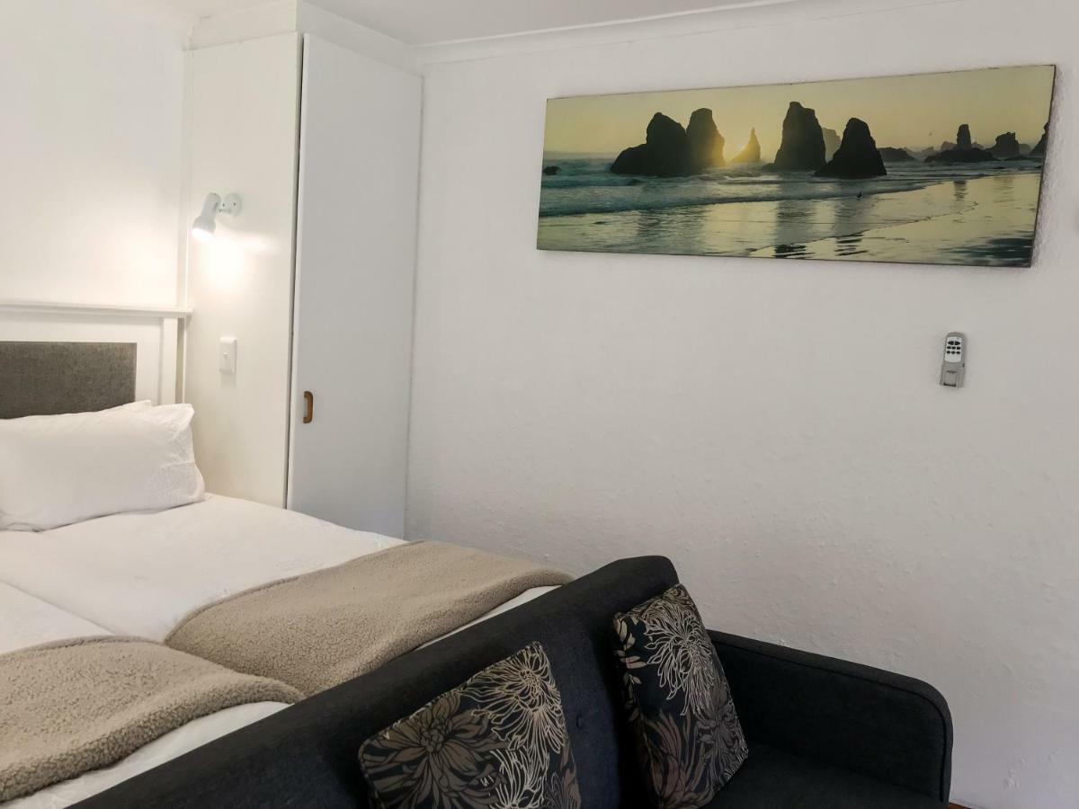 Bed & Breakfast Howards End Manor Cape Town