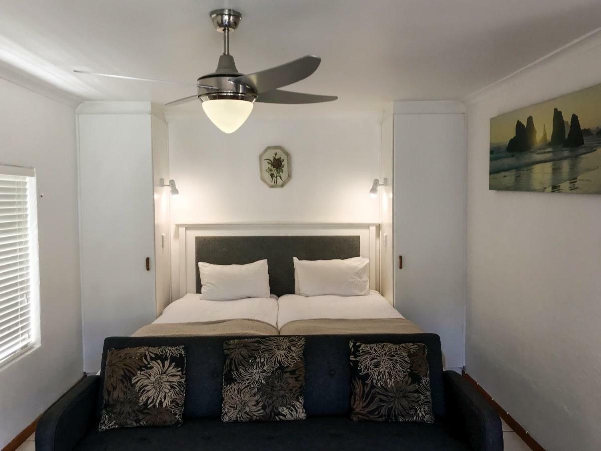 Howards End Manor Bed & Breakfast 3*